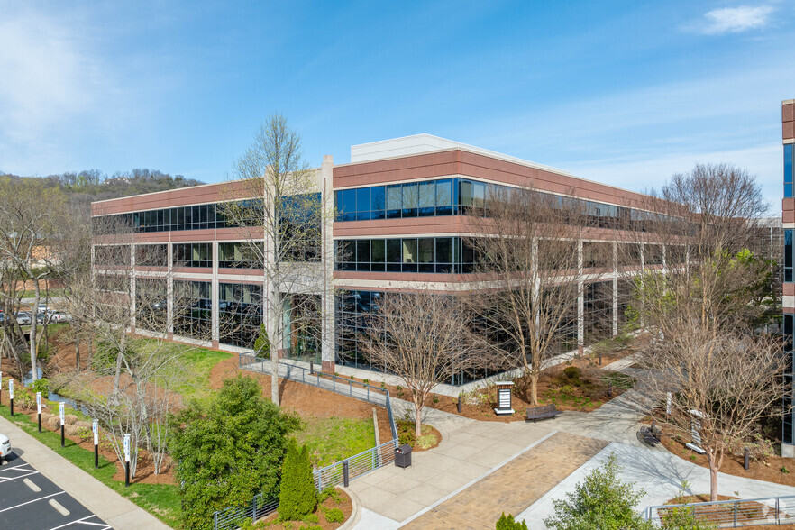 8 Cadillac Dr, Brentwood, TN for lease - Primary Photo - Image 1 of 12