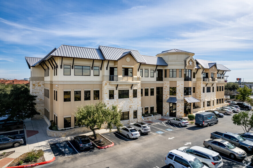 18756 Stone Oak Pky, San Antonio, TX for lease - Building Photo - Image 1 of 5