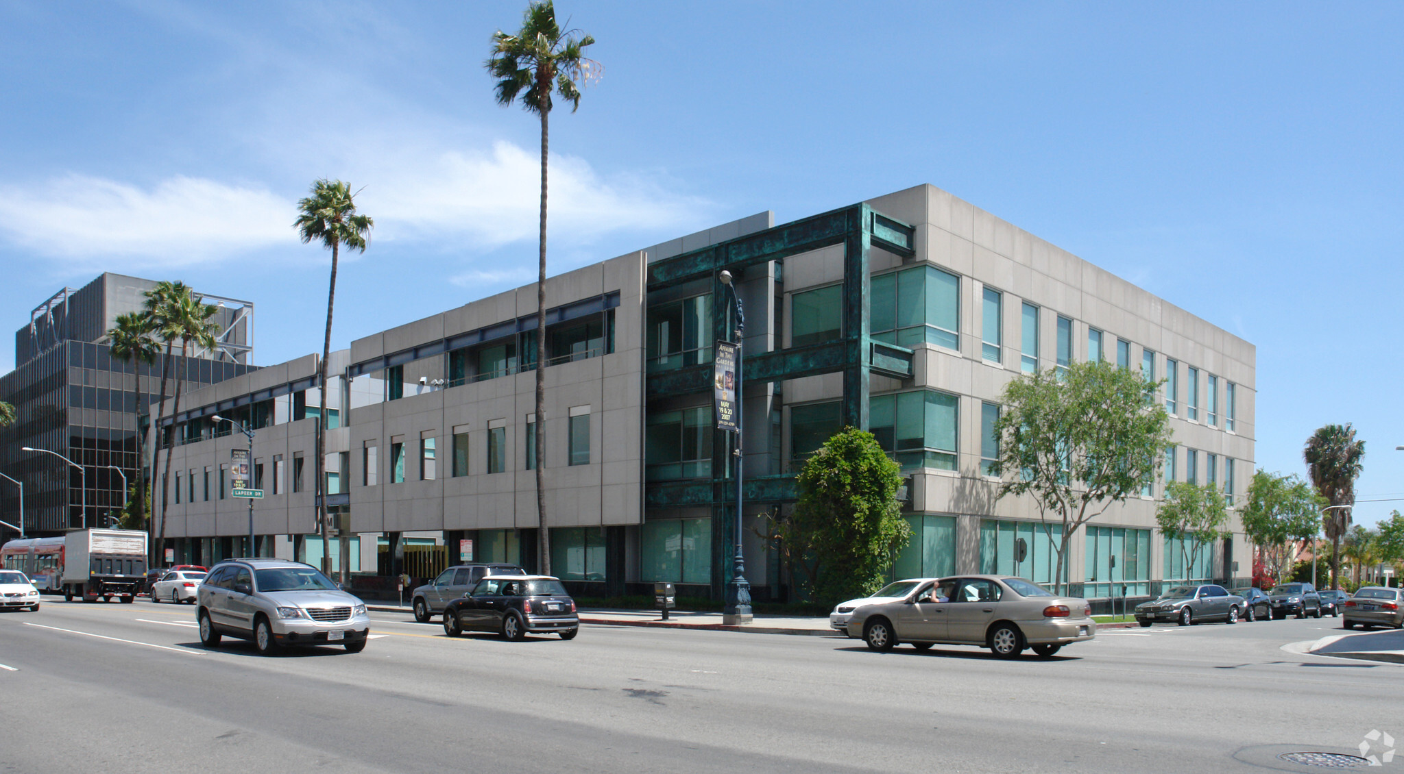 8942 Wilshire Blvd, Beverly Hills, CA 90211 - La Peer Building | LoopNet