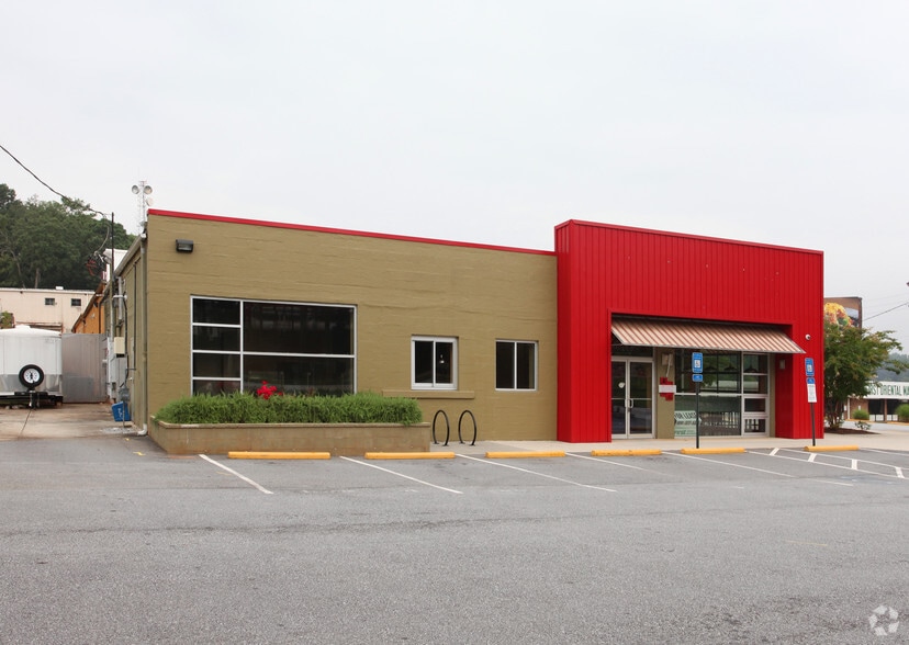 2752 E Ponce de Leon Ave, Decatur, GA for lease - Building Photo - Image 1 of 9