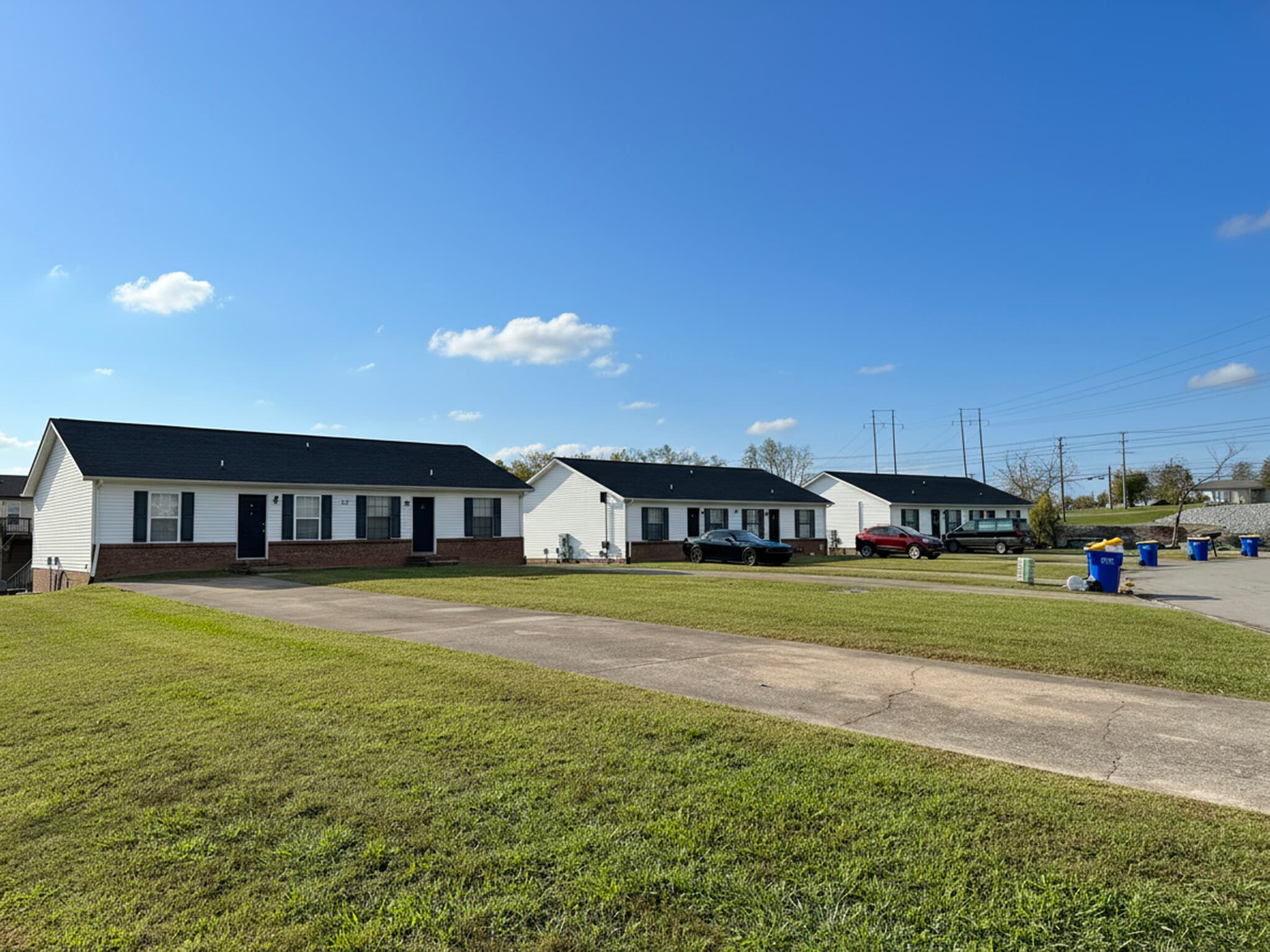 117-121 Bennett Dr, Clarksville, TN for sale Primary Photo- Image 1 of 2