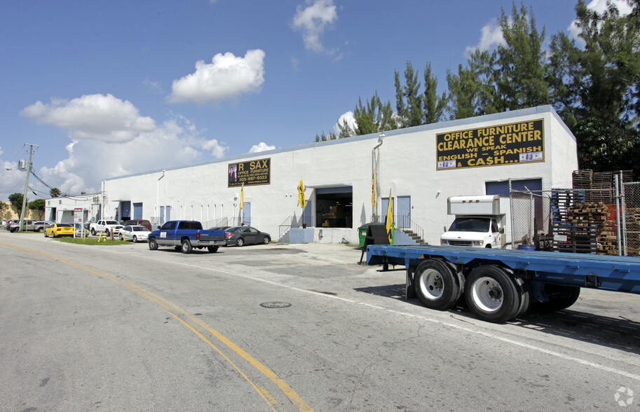 7361-7391 NW 78th St, Medley, FL for lease - Building Photo - Image 3 of 8