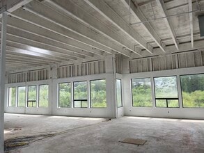 6700-7080 SW Nyberg Rd, Tualatin, OR for lease Interior Photo- Image 1 of 2