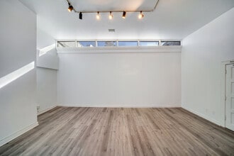 1427 3rd Street Promenade, Santa Monica, CA for lease Interior Photo- Image 2 of 5