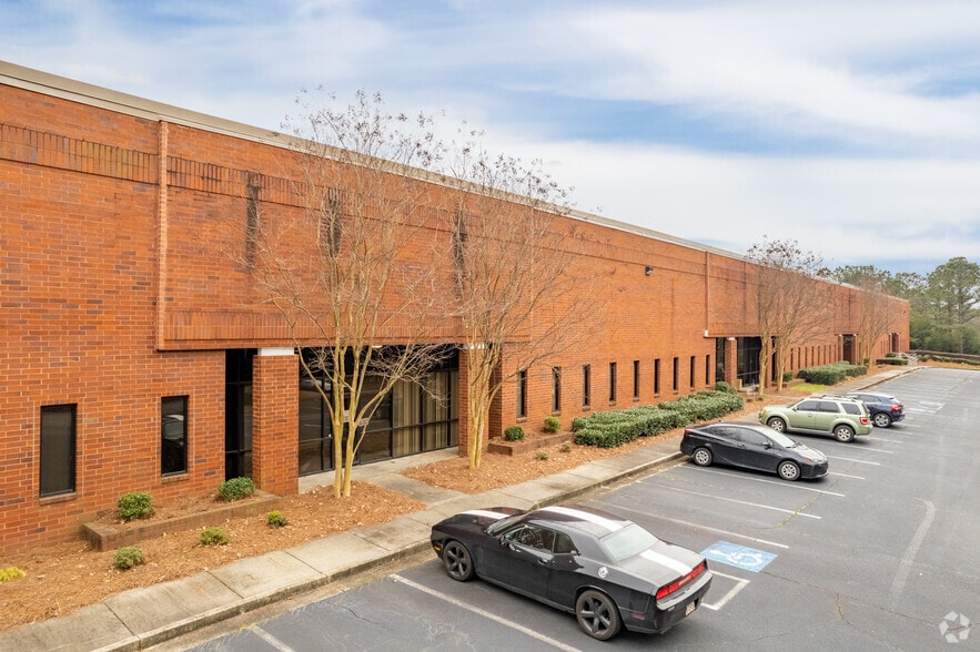 2440 Pleasantdale Rd, Doraville, GA 30340