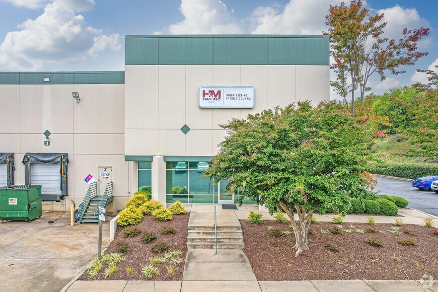 9310 D Ducks Ln, Charlotte, NC for lease - Building Photo - Image 3 of 6