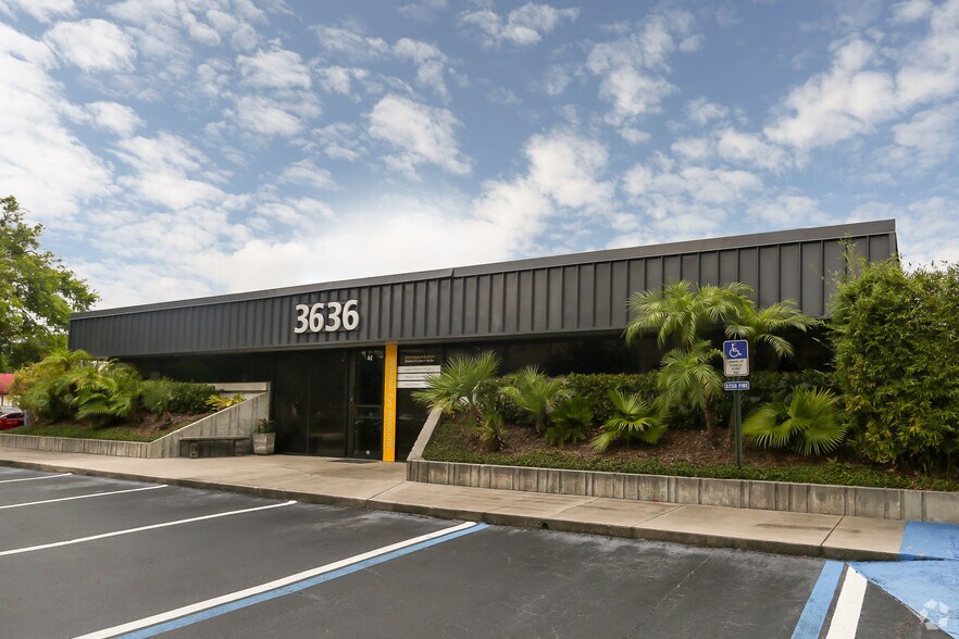 3636 University Blvd, Jacksonville, FL for lease - Primary - Image 1 of 8