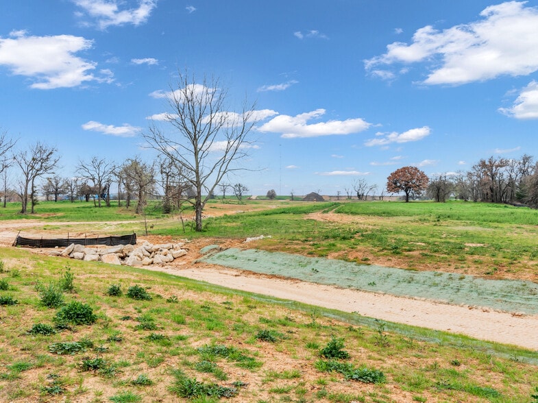 7205 Hudson Village Creek Rd, Kennedale, TX for sale - Building Photo - Image 2 of 15