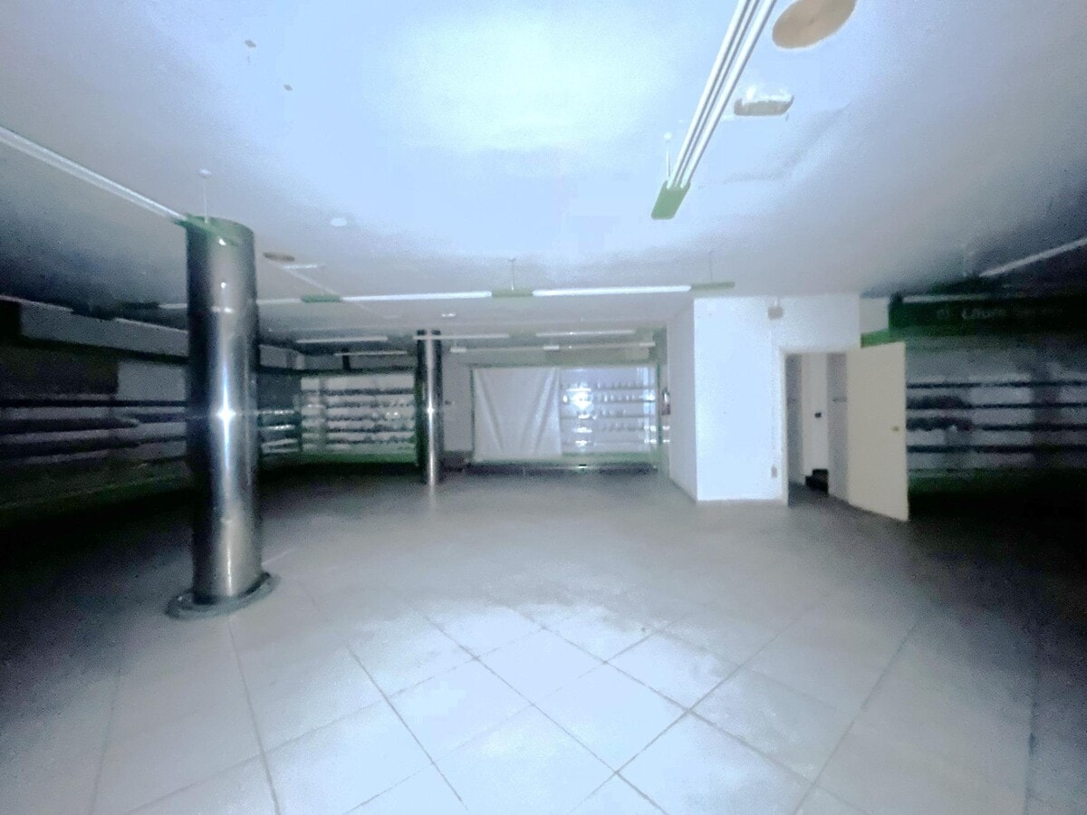 Manresa, BAR 08242 - Unit 8 -  - Interior Photo - Image 1 of 27