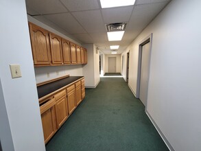 379 Cherry St, Pottstown, PA for lease Interior Photo- Image 1 of 5