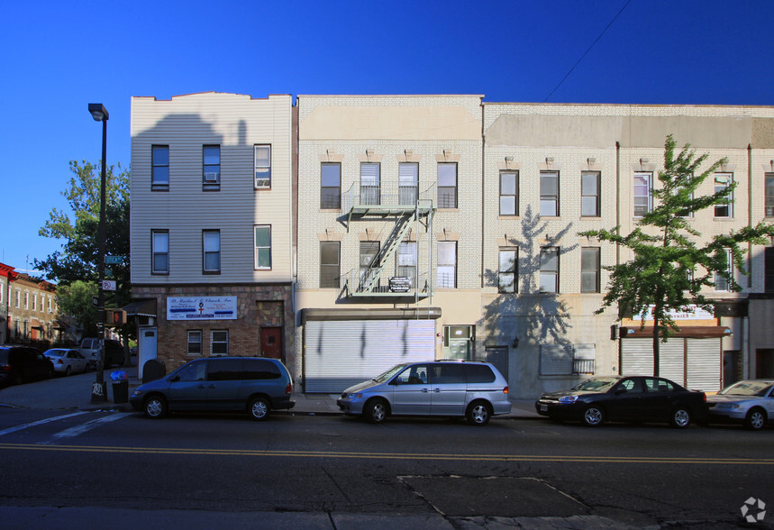 162 Utica Ave, Brooklyn, NY for sale - Building Photo - Image 2 of 26