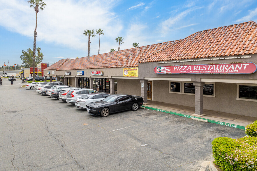 1080 E Washington St, Colton, CA for lease - Primary Photo - Image 1 of 7