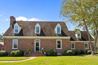 More details for 661 Main Street Ext, Swansboro, NC - Hospitality for Sale