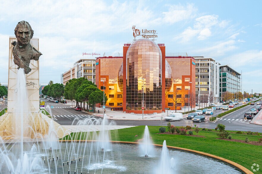 Paseo De Las Doce Estrellas, 4, Madrid, Madrid for lease - Building Photo - Image 3 of 70