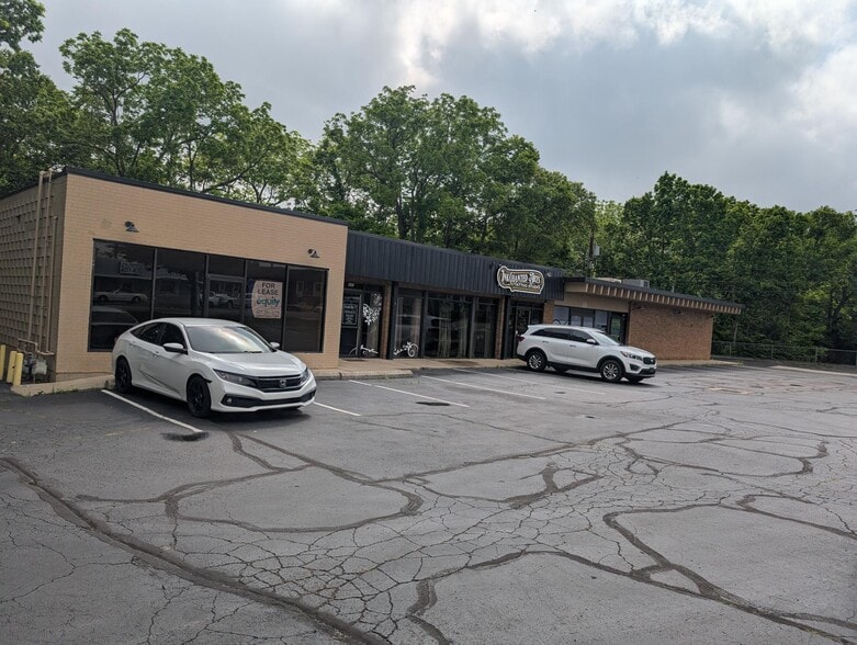 440-448 S Main St, Englewood, OH for lease - Building Photo - Image 2 of 4