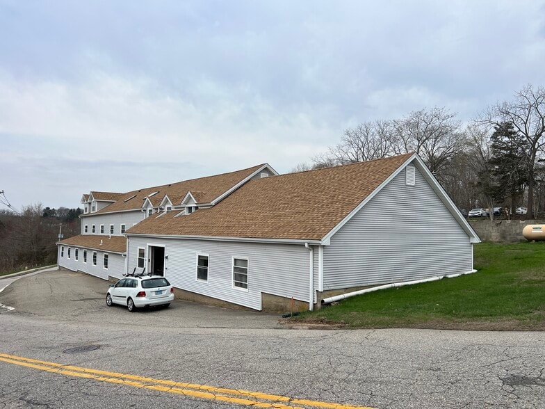 16 Dr Foote Rd, Colchester, CT for sale - Building Photo - Image 3 of 35