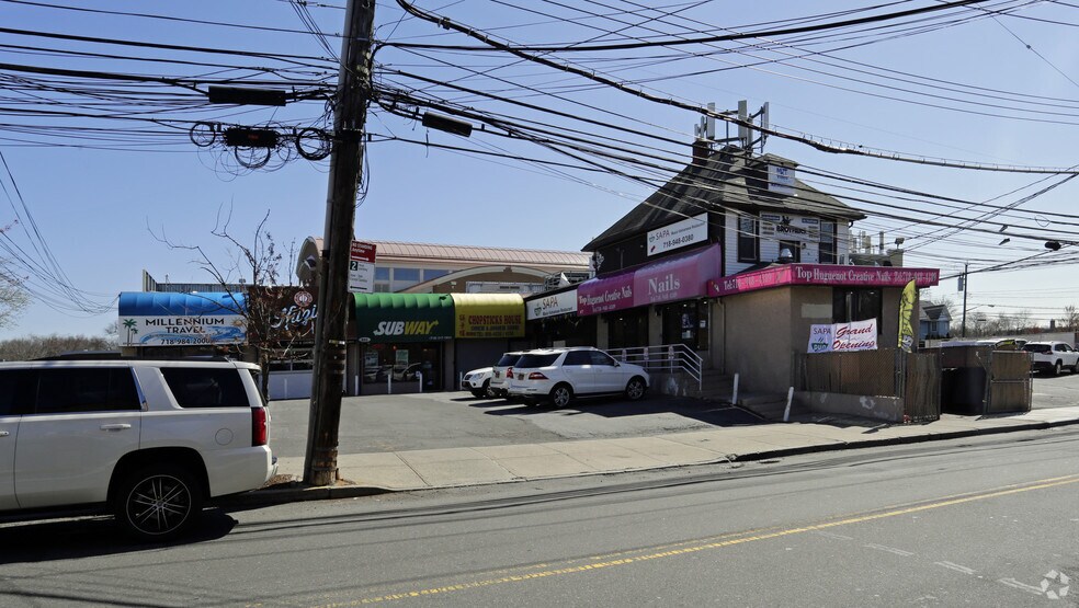 895 Huguenot Ave, Staten Island, NY 10312