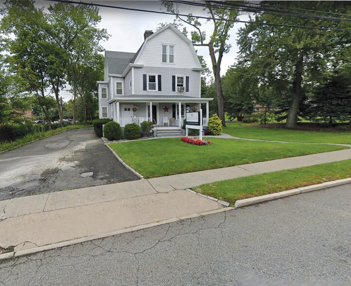 747 Bloomfield Ave, West Caldwell, NJ 07006