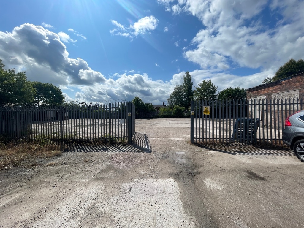 Tunstall Rd, Stoke On Trent for sale Primary Photo- Image 1 of 1