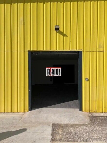 Industrial in La Garde for lease - Building Photo - Image 3 of 10