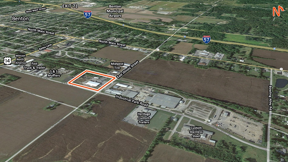 450 E Illinois Ave, Benton, IL for sale - Building Photo - Image 2 of 7