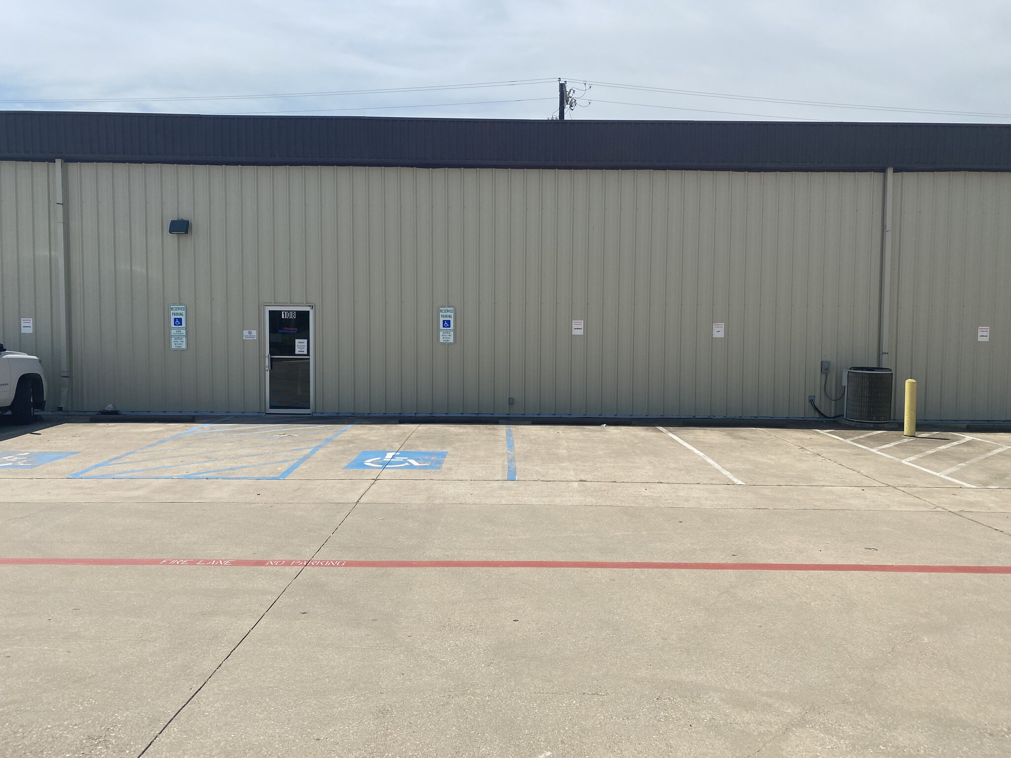 1512 I-35 W, Denton, TX 76207 | LoopNet