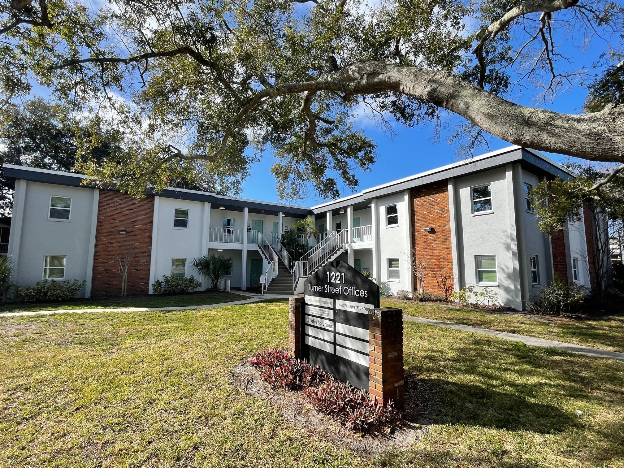 1221 Turner St, Clearwater, FL for lease Building Photo- Image 1 of 16