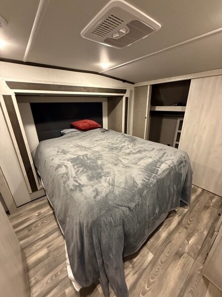 31815 E Historic Columbia RI Hwy, Troutdale, OR for sale - Interior Photo - Image 3 of 124