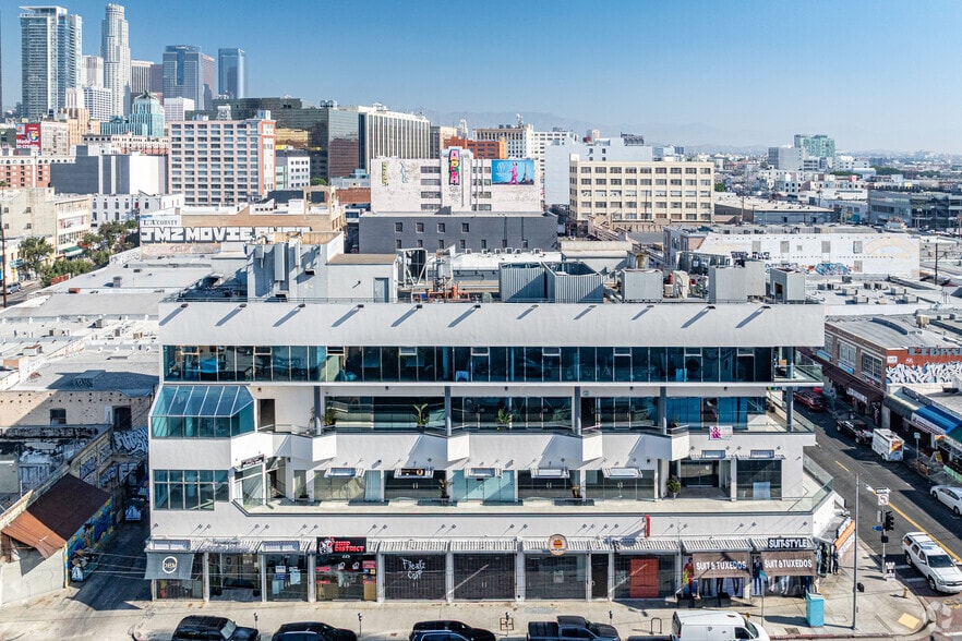 221 E 12th St, Los Angeles, CA for lease - Building Photo - Image 3 of 15
