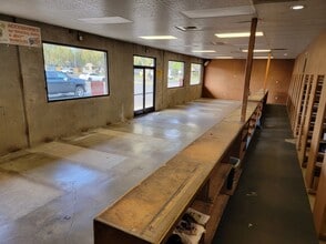 532 Oregon Way, Longview, WA for lease Interior Photo- Image 1 of 5