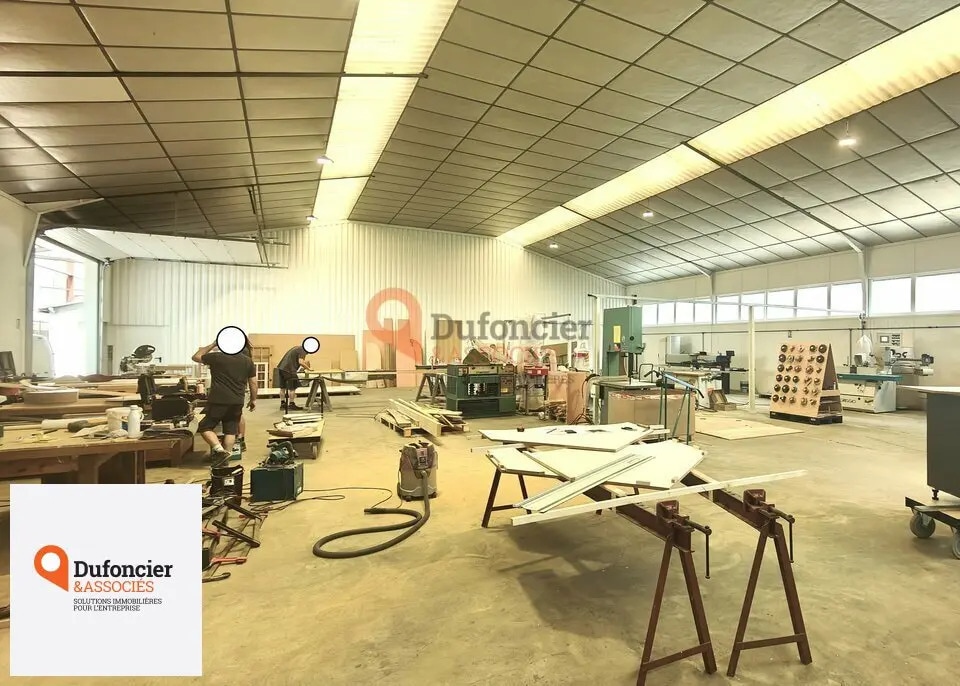 Flex in Poitiers for lease Interior Photo- Image 1 of 6