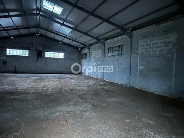 Flex in Beaune for lease - Building Photo - Image 3 of 5