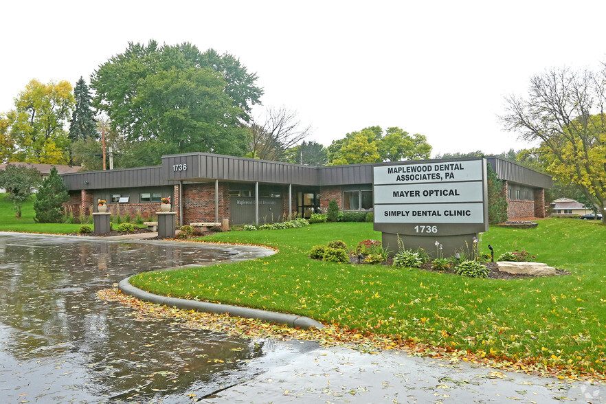 1736 Cope Ave E, Maplewood, MN for sale - Primary Photo - Image 1 of 1