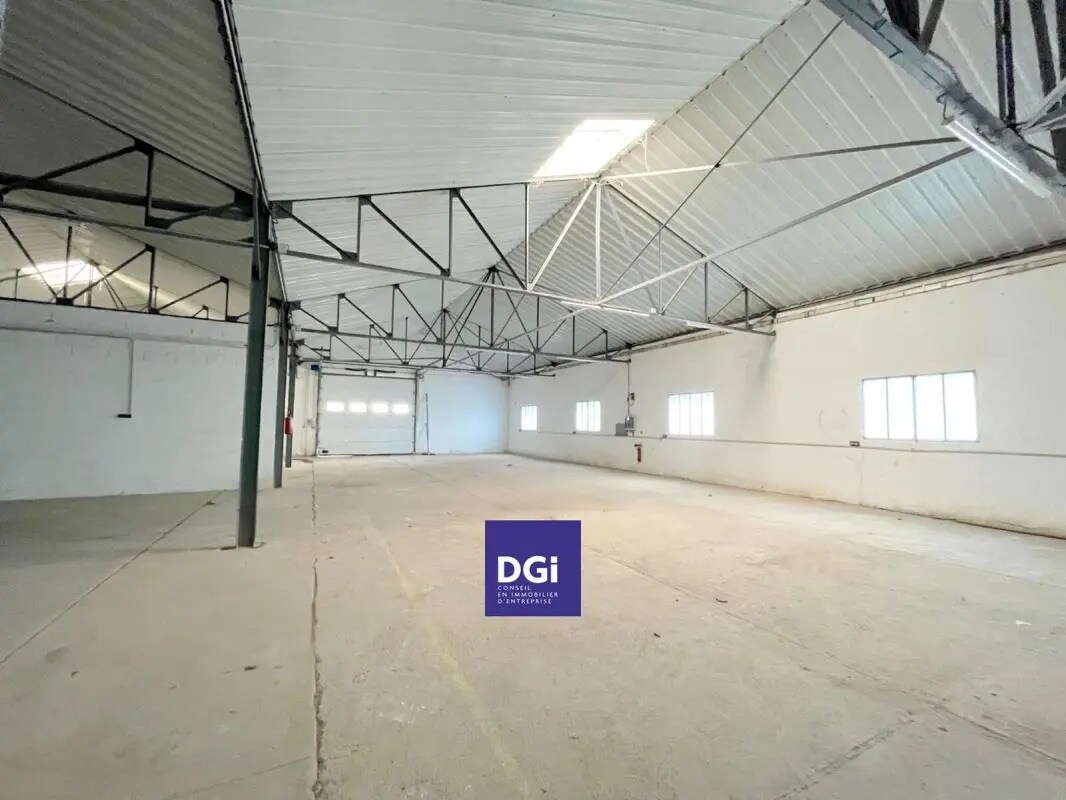 Flex in Garons for lease Interior Photo- Image 1 of 6