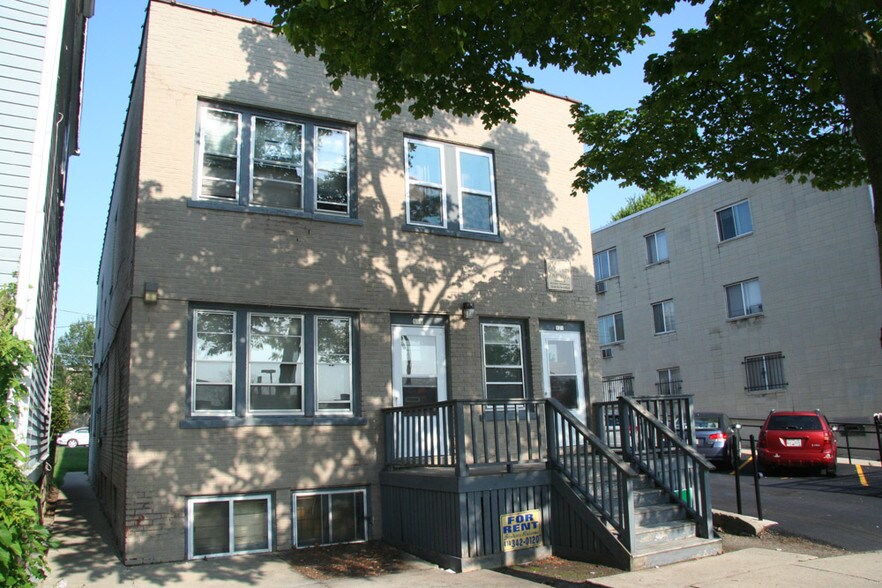 819-821 N 21st St, Milwaukee, WI for sale - Primary Photo - Image 1 of 2