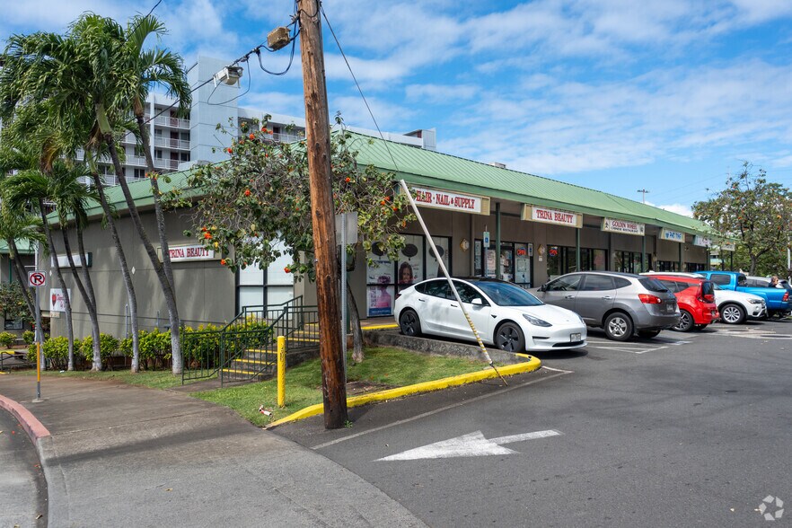 99-084 Kauhale St, Aiea, HI for lease - Building Photo - Image 2 of 13