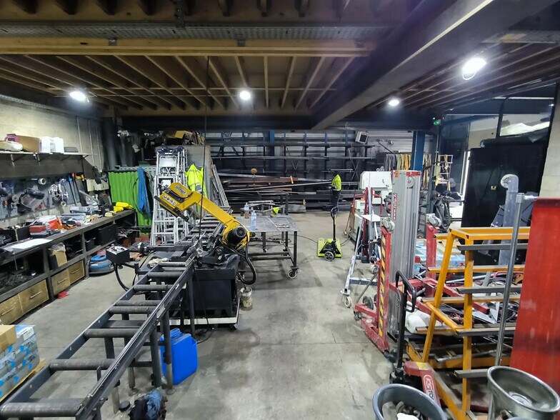 Flex in SAINT-OUEN-L'AUMONE for sale - Interior Photo - Image 2 of 6