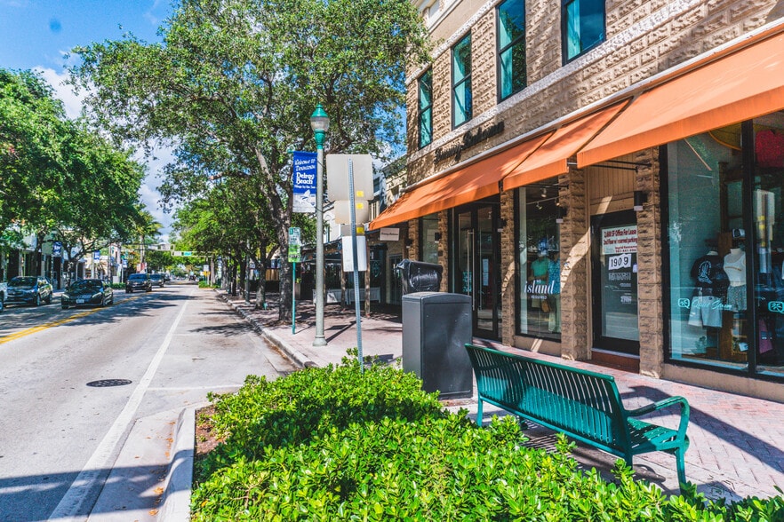 131-137 E Atlantic Ave, Delray Beach, FL for sale - Building Photo - Image 1 of 1