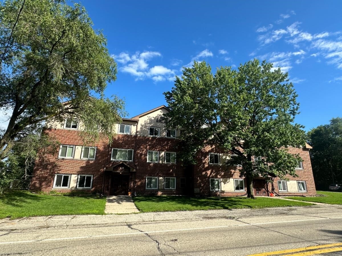 138 Elkhorn Rd, Eagle, WI for sale Building Photo- Image 1 of 1