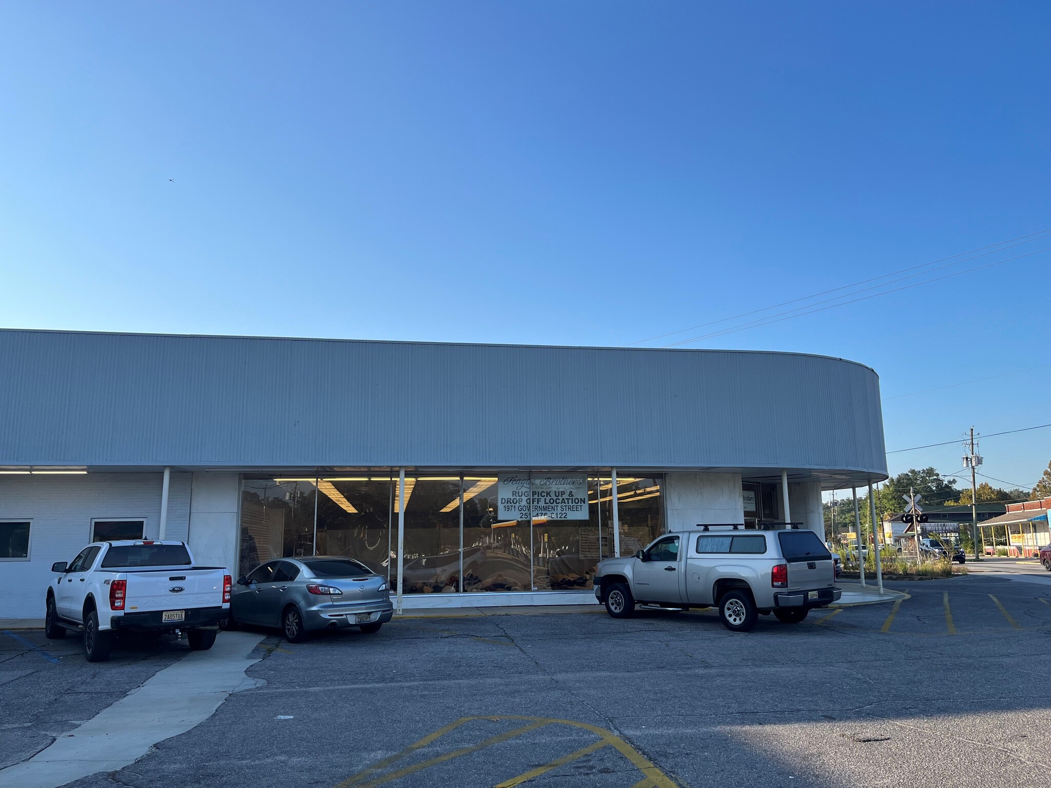 1971 Government St, Mobile, AL for lease Building Photo- Image 1 of 5