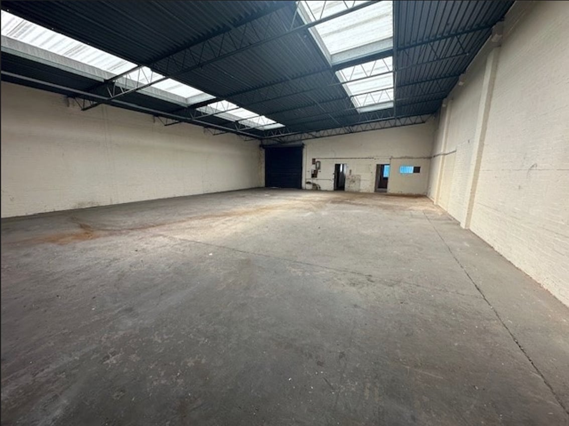 152 Oxford St, Bilston for lease Interior Photo- Image 1 of 6