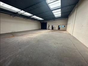 152 Oxford St, Bilston for lease Interior Photo- Image 1 of 6
