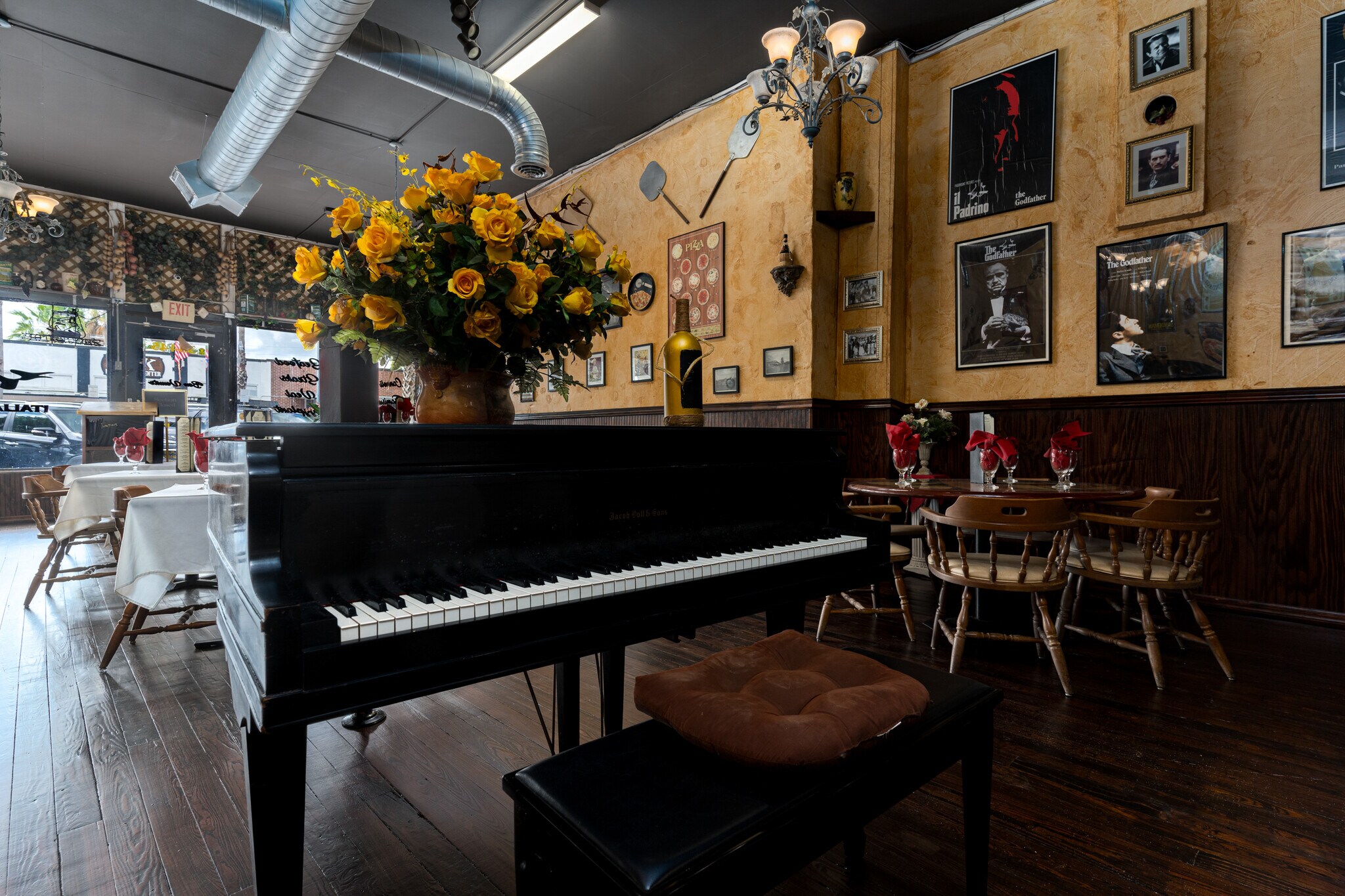 38445 5th Ave, Zephyrhills, FL 33542 Italian Restaurant