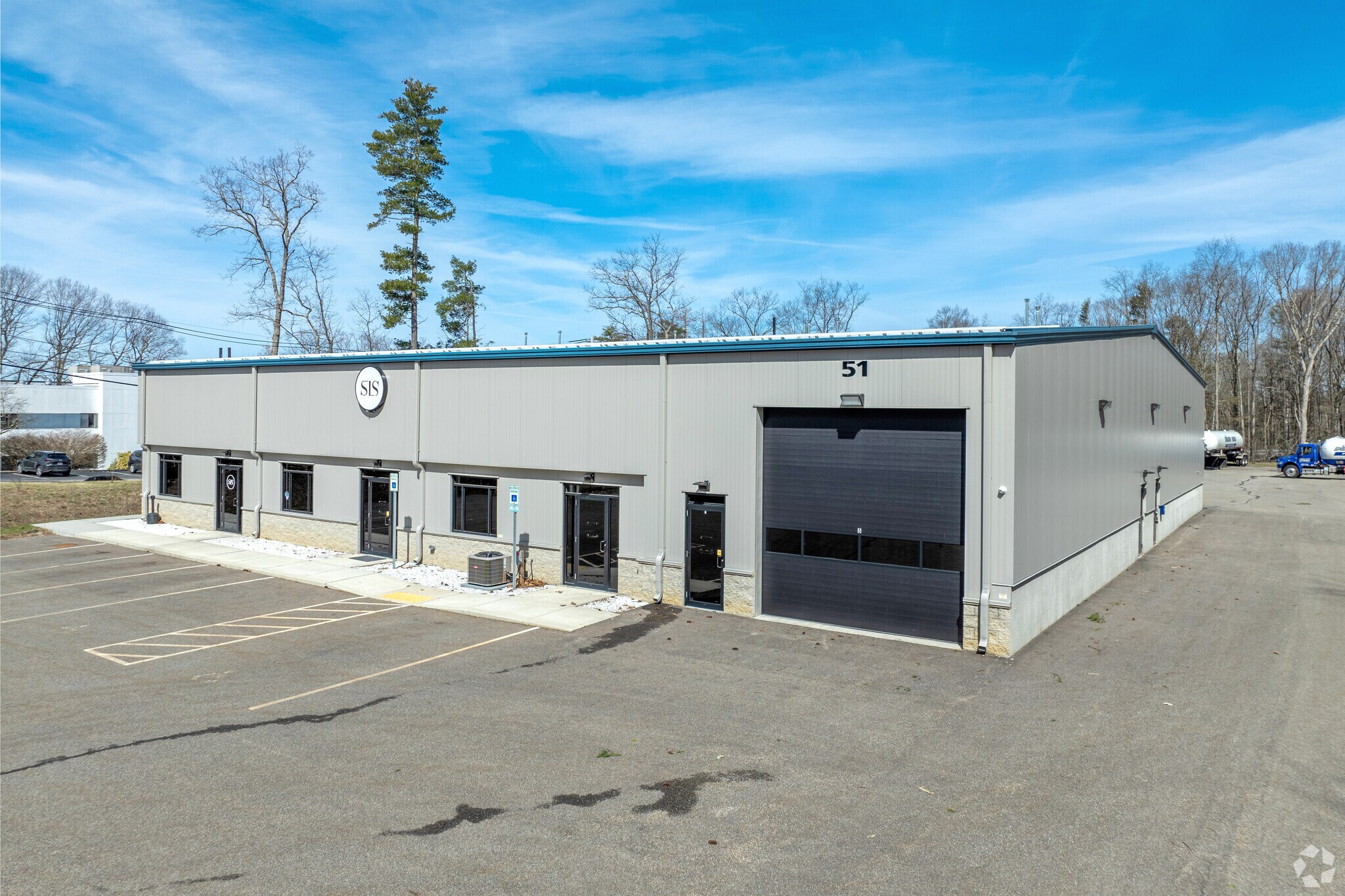 51 Technology Park Rd, Sturbridge, MA for sale Primary Photo- Image 1 of 1