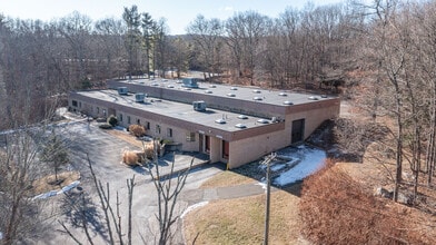 10 Mile Hill Rd, Newtown, CT for lease Building Photo- Image 1 of 13