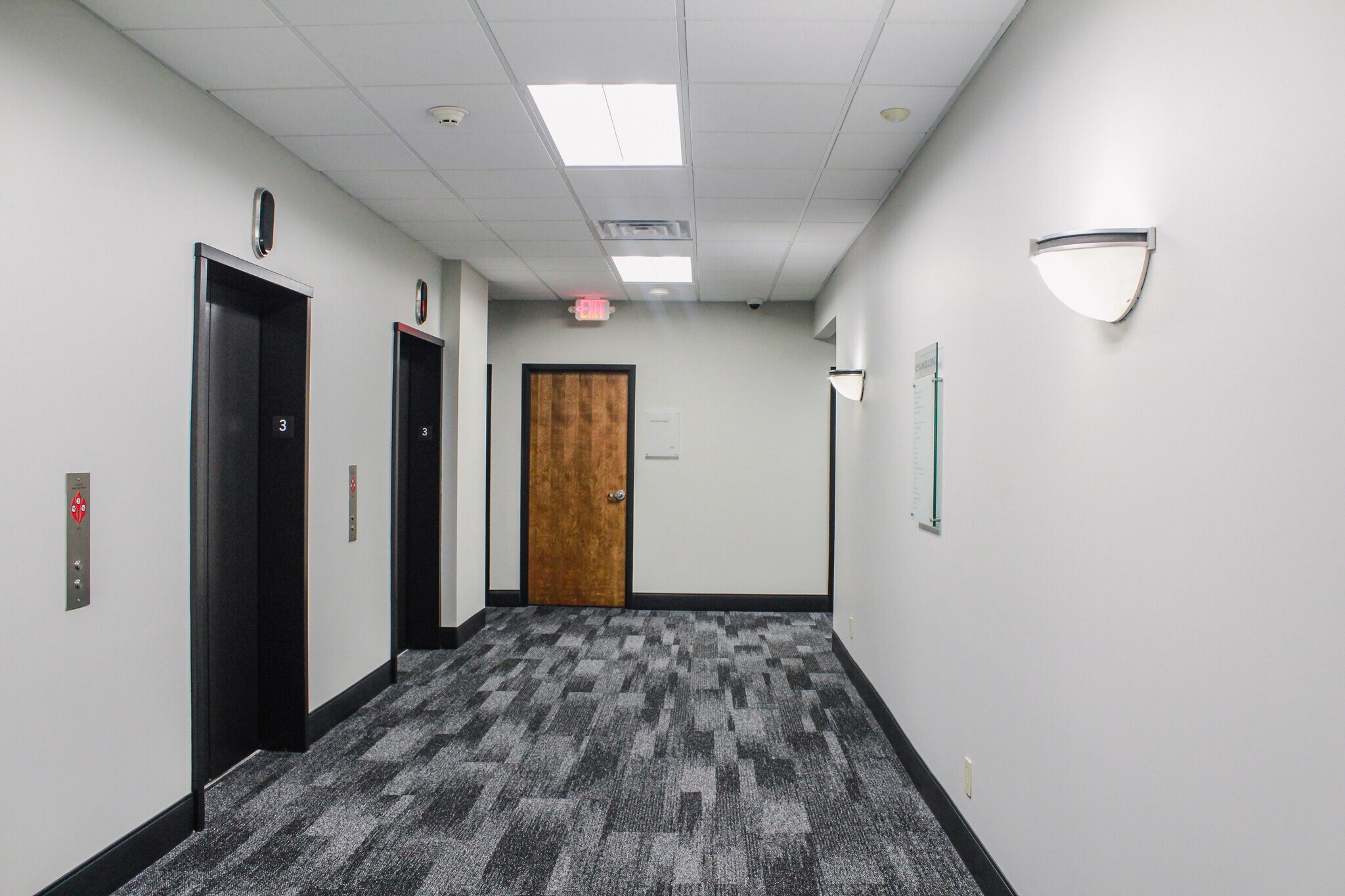 202 S Michigan St, South Bend, IN for lease Interior Photo- Image 1 of 2