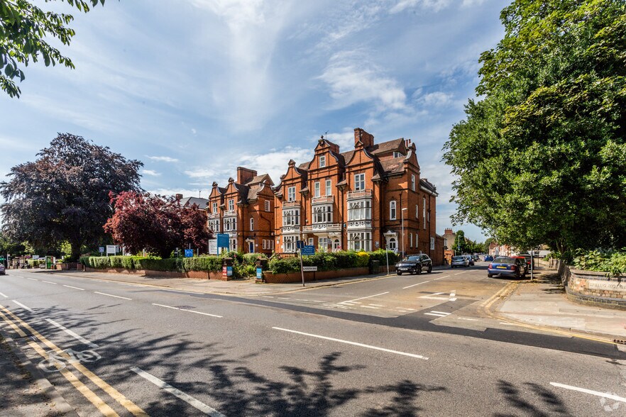 3435 Billing Rd, Northampton, NTH NN1 5DQ