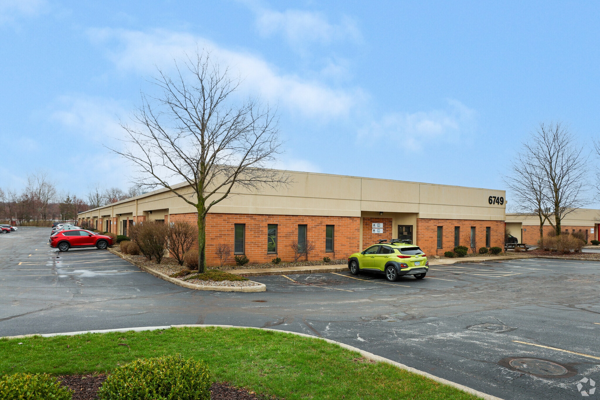 6749 Engle Rd, Middleburg Heights, OH for lease Building Photo- Image 1 of 6