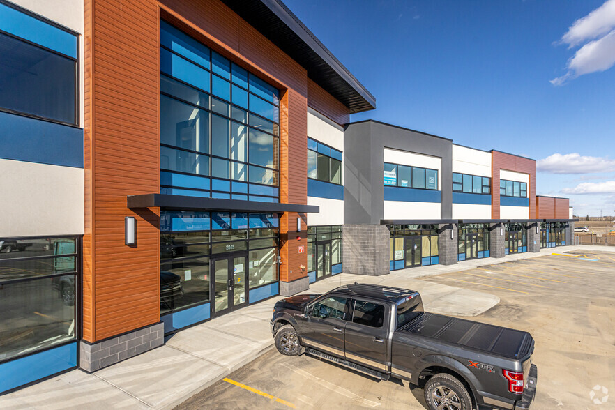 16204 21 Ave SW, Edmonton, AB for lease - Primary Photo - Image 1 of 5