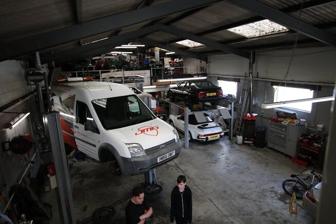 Cobham Rd, Wimborne, DOR BH21 7RE - Unit 98 -  - Interior Photo - Image 1 of 2